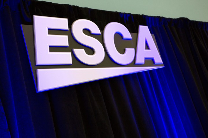 ESCA 005